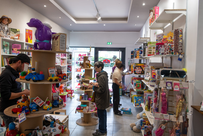 Boutique Rejoué, ressourcerie de jouets