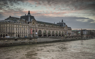 Le musée d'Orsay côté Seine