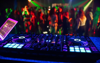 Dj Set.